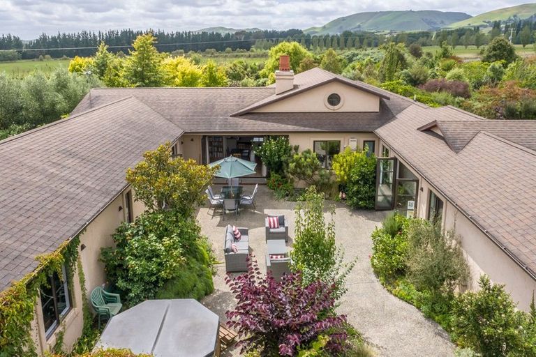 Photo of property in 24 Admiral Road, Gladstone, 5883