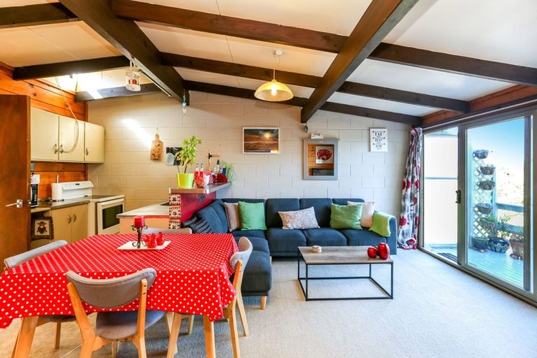 Photo of property in 164-168 Frankley Road, Frankleigh Park, New Plymouth, 4310