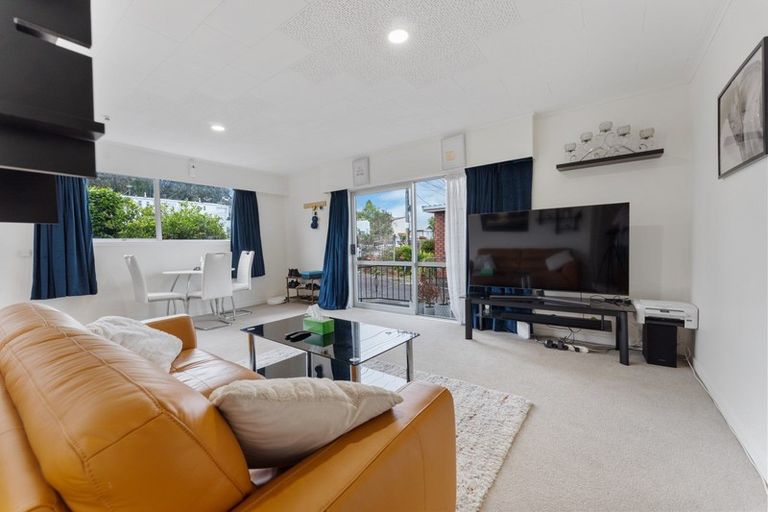 Photo of property in 3/127 Lemon Street, New Plymouth, 4312