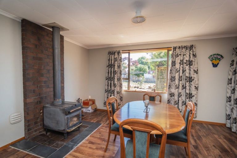 Photo of property in 32 Thackeray Street, Saint Andrews, 7988