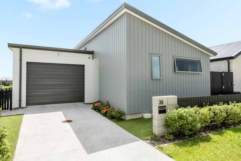 Photo of property in 36 Crown Street, Papamoa, 3118