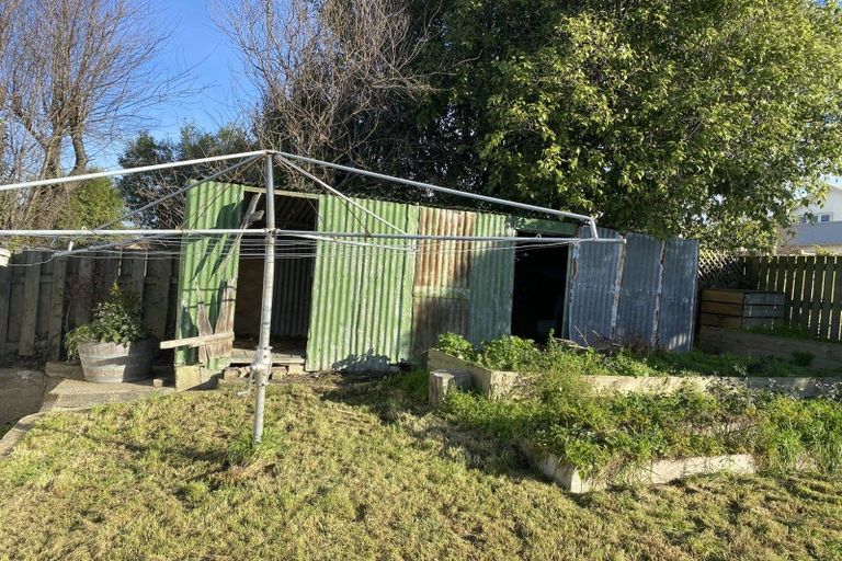 Photo of property in 16 Greta Street, South Hill, Oamaru, 9400