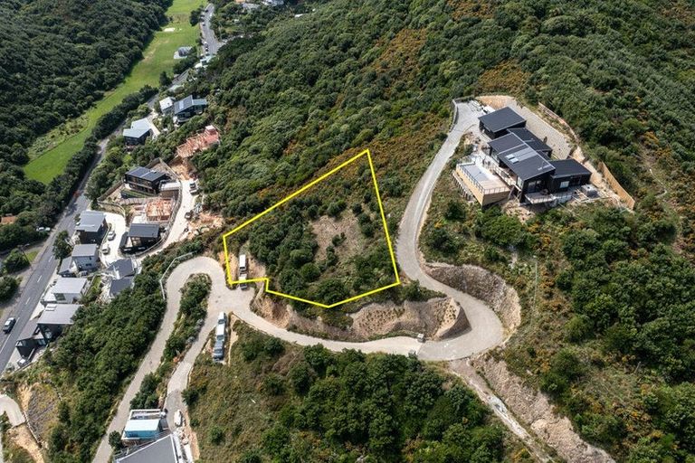 Photo of property in 239 Houghton Bay Road, Houghton Bay, Wellington, 6023