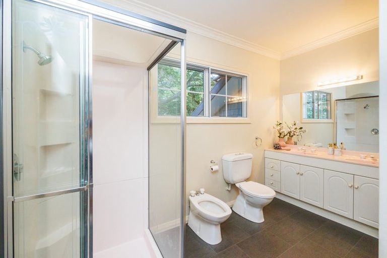 Photo of property in 1 Ranara Court, West End, Palmerston North, 4410