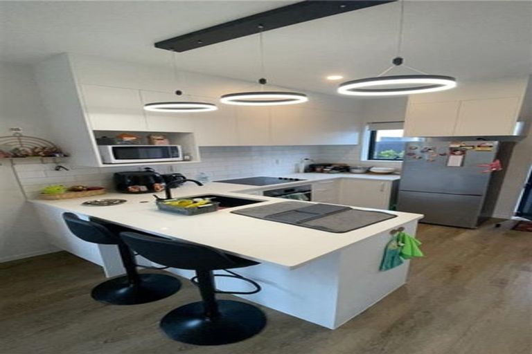 Photo of property in 1 Kiato Lane, Flat Bush, Auckland, 2019