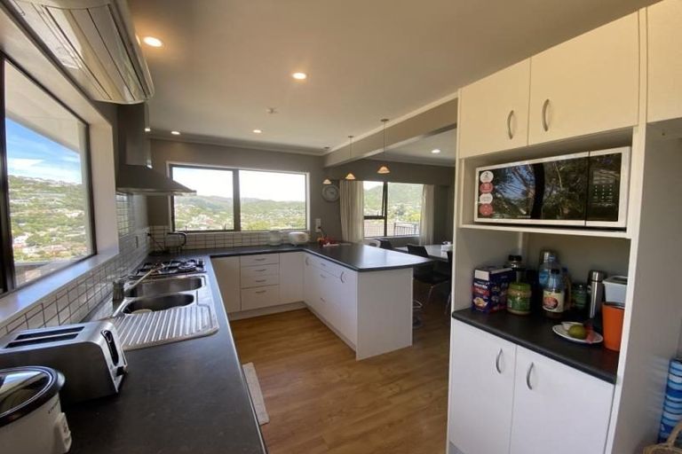 Photo of property in 34 Percy Dyett Drive, Karori, Wellington, 6012