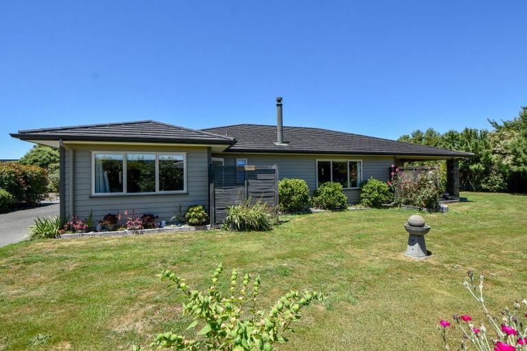 Photo of property in 5 Tararua Crescent, Carterton, 5713