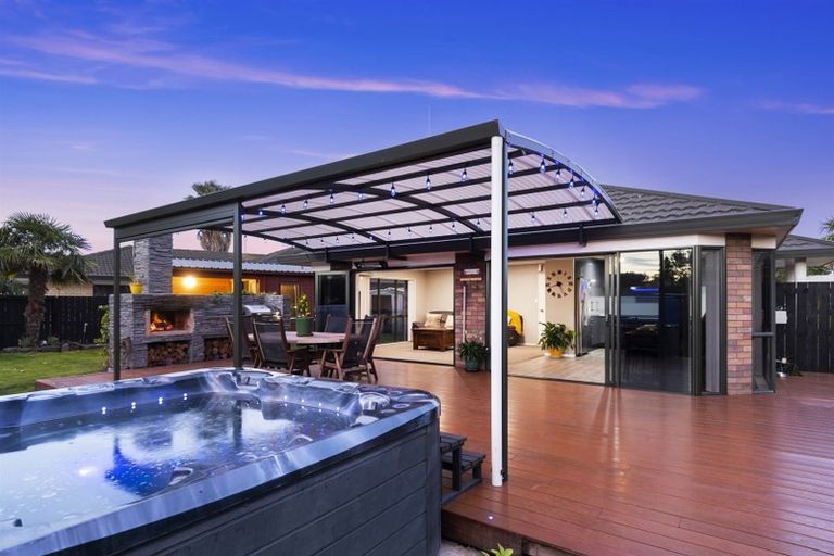 Photo of property in 10 Ocean Crest, Papamoa Beach, Papamoa, 3118