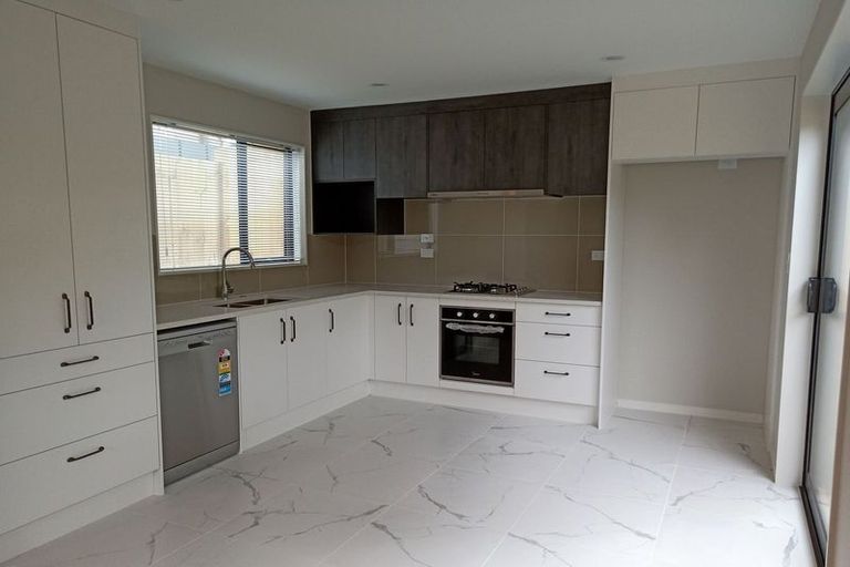 Photo of property in 147a Pigeon Mountain Road, Half Moon Bay, Auckland, 2012