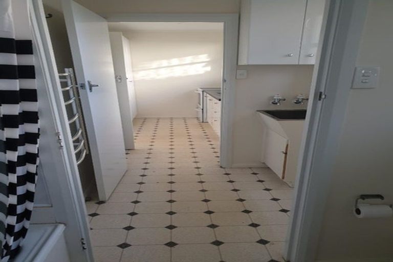 Photo of property in 12 Worcester Street, West End, Palmerston North, 4410