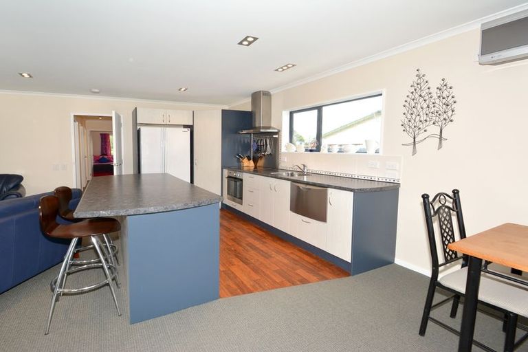 Photo of property in 77 Beach Street, Waikouaiti, 9510