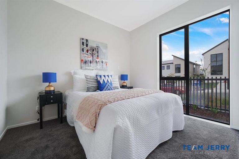 Photo of property in 71 Puwha Street, Massey, Auckland, 0614