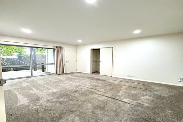 Photo of property in 479 Te Atatu Road, Te Atatu Peninsula, Auckland, 0610