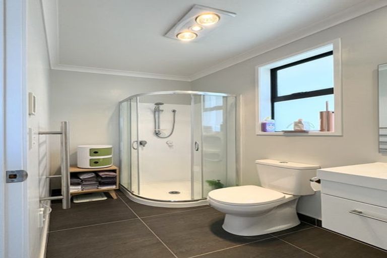 Photo of property in 81 Manuel Road, Silverdale, 0932