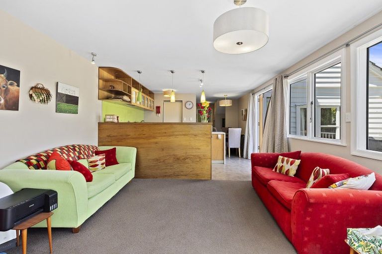 Photo of property in 21 Ngaio Gorge Road, Ngaio, Wellington, 6035