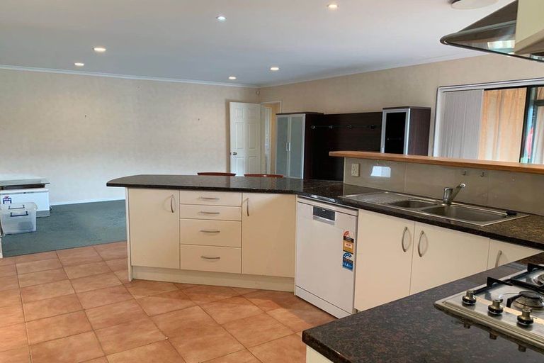 Photo of property in 21 Kilsyth Way, East Tamaki Heights, Auckland, 2016