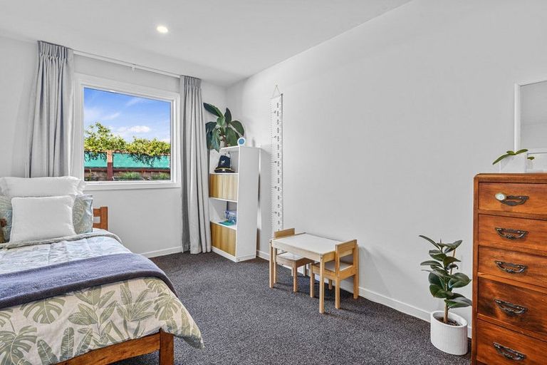 Photo of property in 35 Heath Street, Burnside, Christchurch, 8053