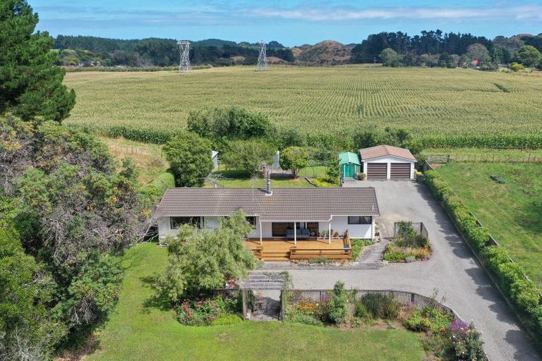 Photo of property in 47 Moutere Road, Hokio Beach, Levin, 5571