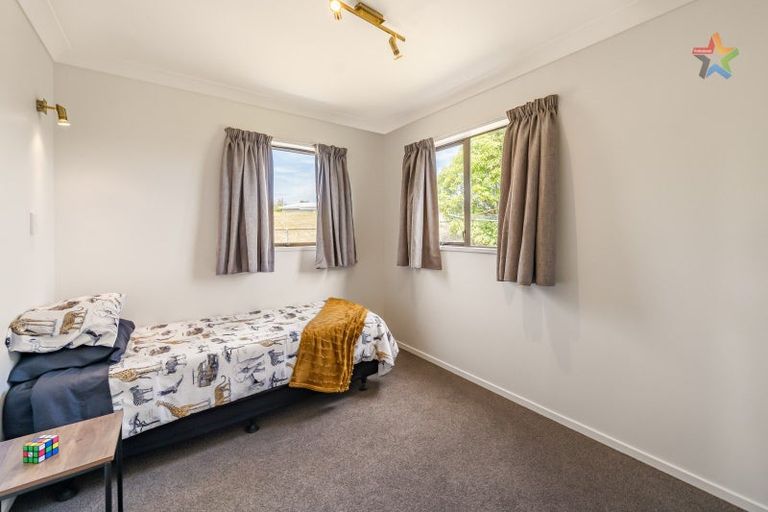Photo of property in 21 Whitechapel Grove, Stokes Valley, Lower Hutt, 5019