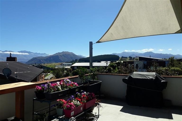 Photo of property in 2/9 Matrica Court, Wanaka, 9305