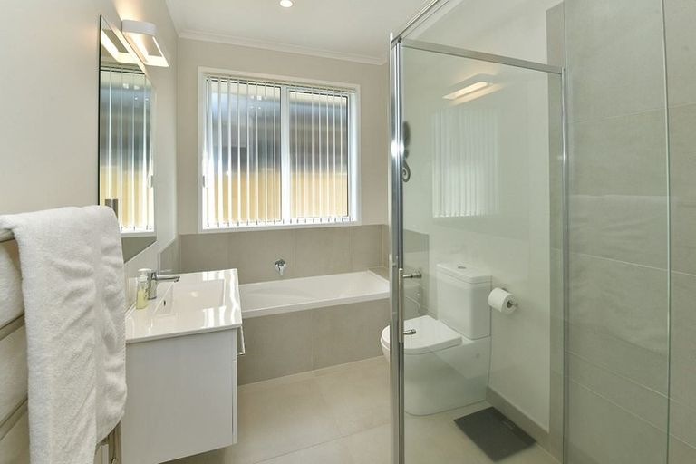 Photo of property in 24 Manuel Road, Silverdale, 0932