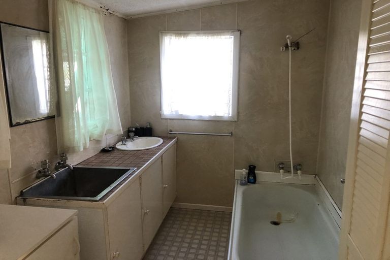 Photo of property in 34 Rangatira Drive, Mangakino, 3421