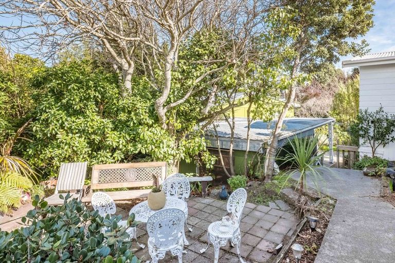 Photo of property in 3 Tainui Street, Raumati Beach, Paraparaumu, 5032