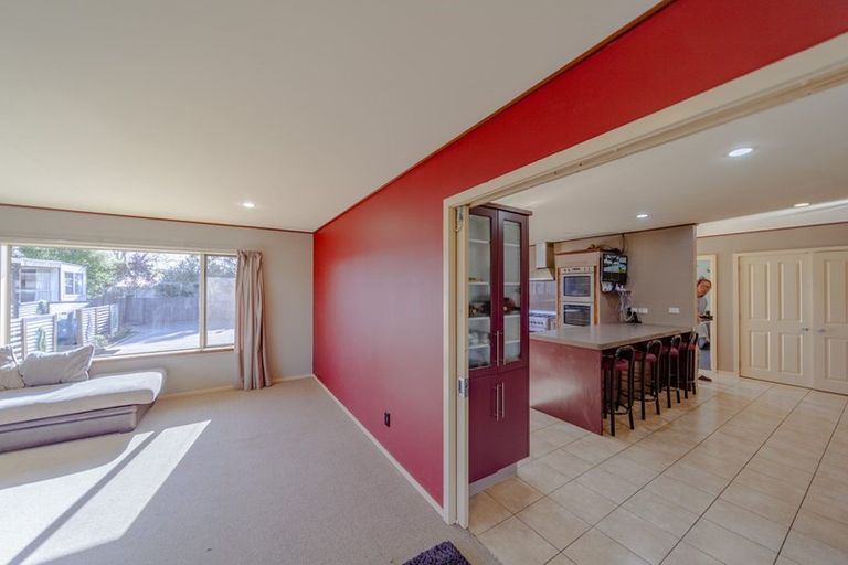 Photo of property in 9a Montgomery Street, Waipukurau, 4200