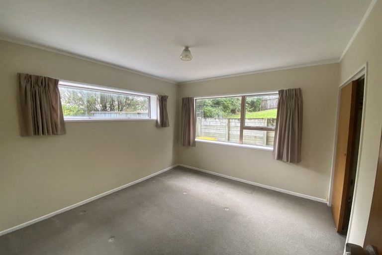 Photo of property in 3a Mervyn Place, Plimmerton, Porirua, 5026