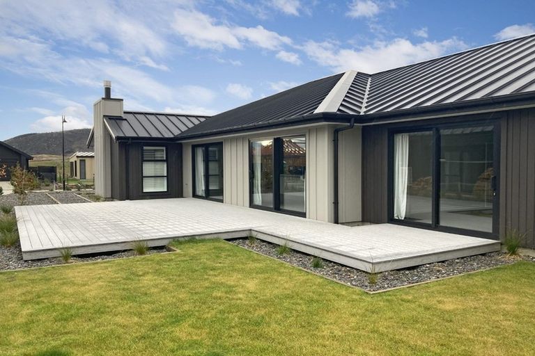 Photo of property in 24 Campbell Road, Wanaka, 9305