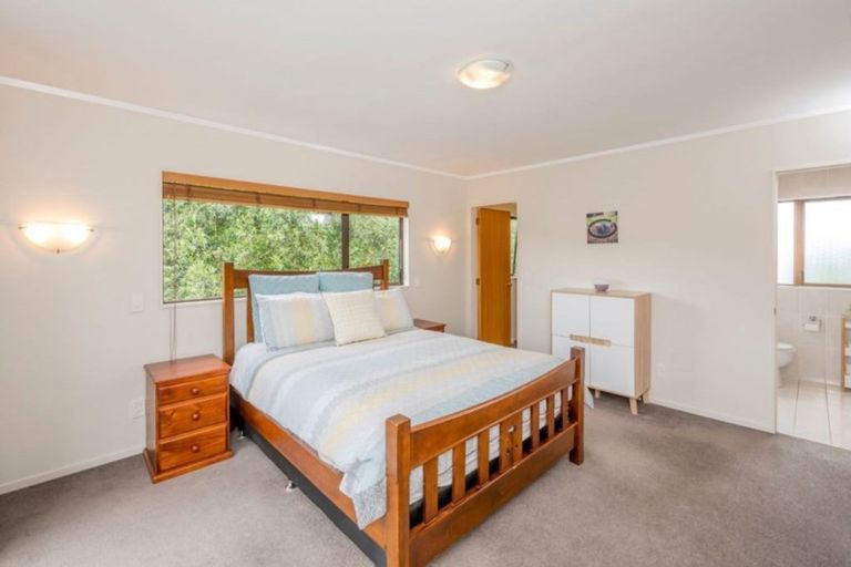 Photo of property in 24 Saint James Court, Paraparaumu, 5032