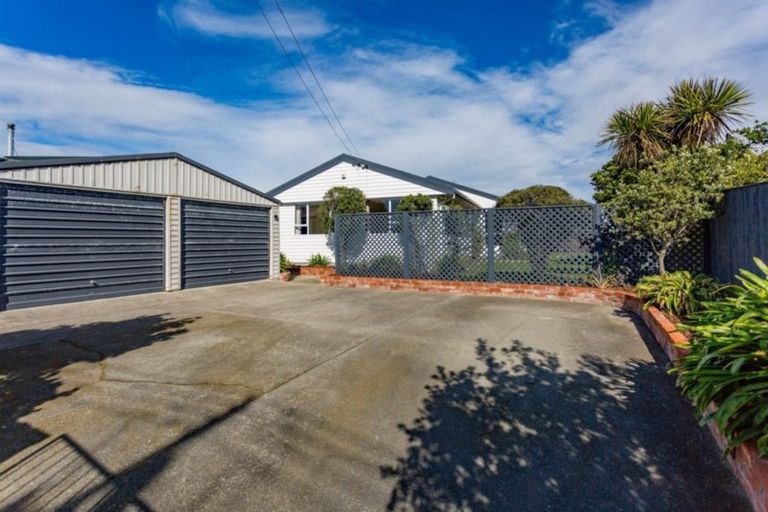 Photo of property in 464 Marine Parade, South New Brighton, Christchurch, 8062