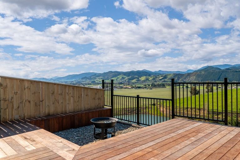 Photo of property in 49 Katania Heights, Brightwater, 7022