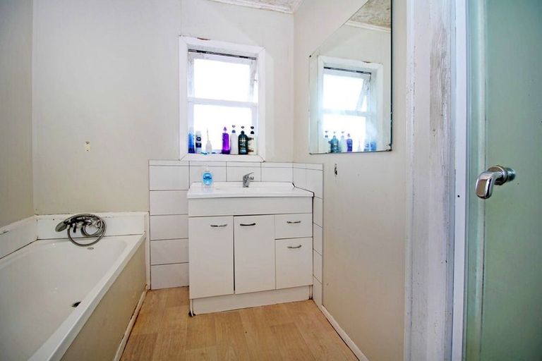 Photo of property in 33 Tyrone Street, Otara, Auckland, 2023