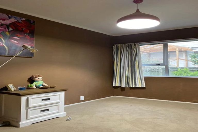 Photo of property in 3/40 Radiata Lane, Chatswood, Auckland, 0626