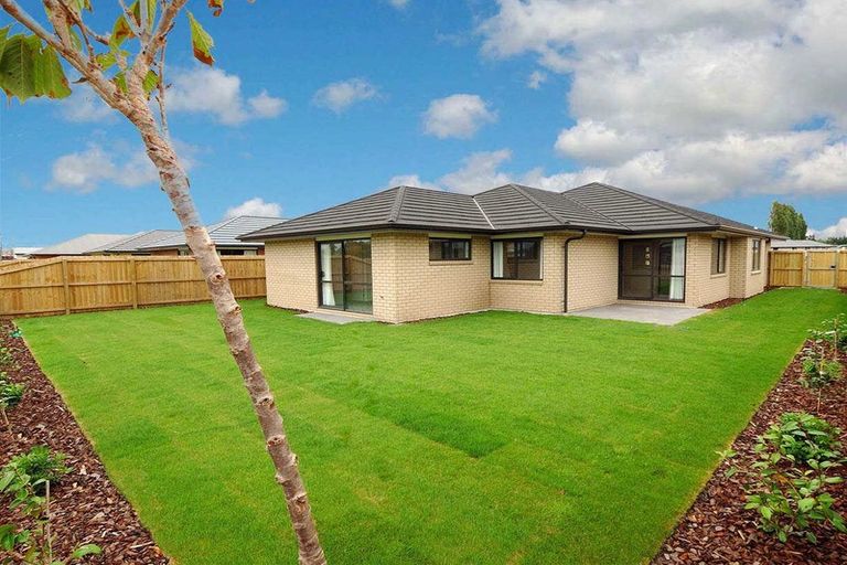 Photo of property in 16 Lambies Street, Marshland, Christchurch, 8083