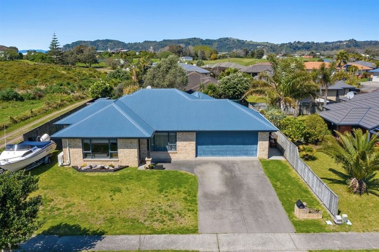 Photo of property in 20 Ohuirehe Road, Coastlands, Whakatane, 3120