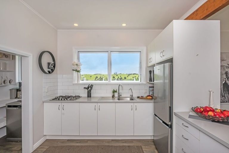 Photo of property in 5150b Kaipara Coast Highway, Wellsford, 0972