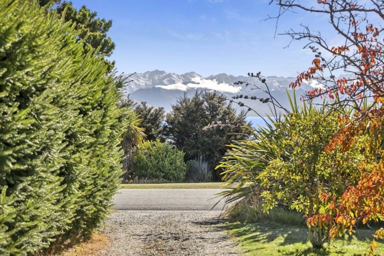 Photo of property in 32 Flora Dora Parade, Lake Hawea, Wanaka, 9382
