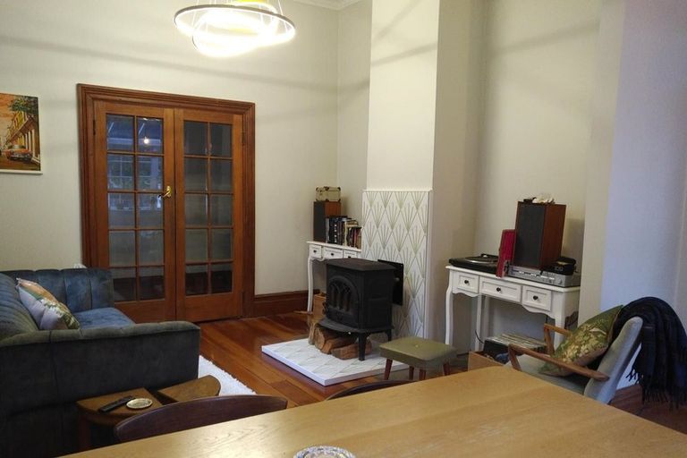 Photo of property in 17 Poplar Grove, Thorndon, Wellington, 6011