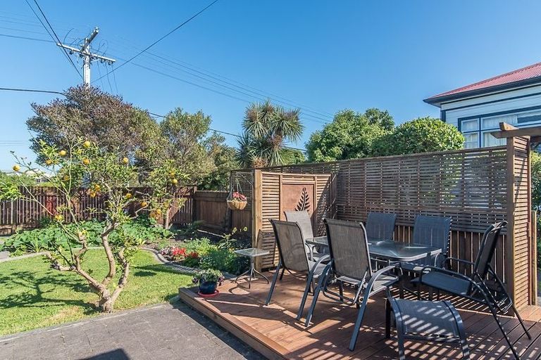 Photo of property in 4 Kiwi Road, Raumati Beach, Paraparaumu, 5032