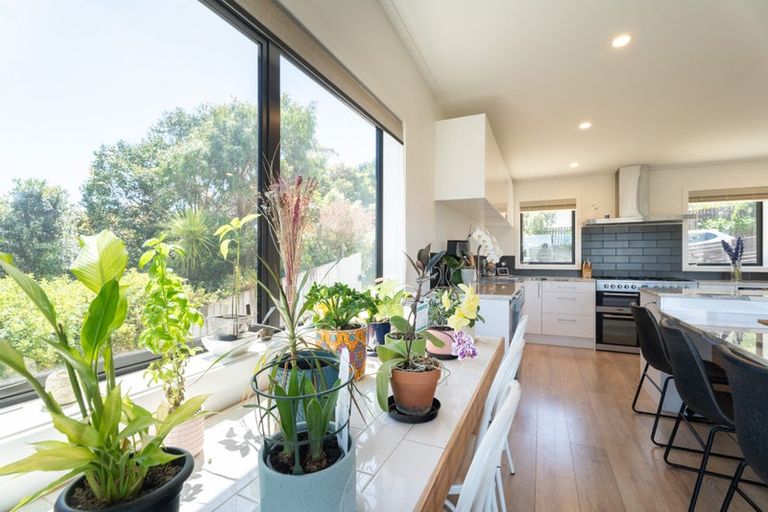 Photo of property in 2a Mapplebeck Street, Titahi Bay, Porirua, 5022