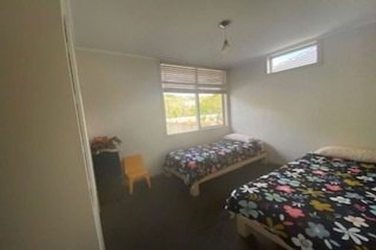 Photo of property in 18 Findlay Street, Tawa, Wellington, 5028