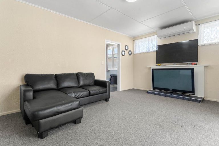 Photo of property in 11 River Road, Masterton, 5810