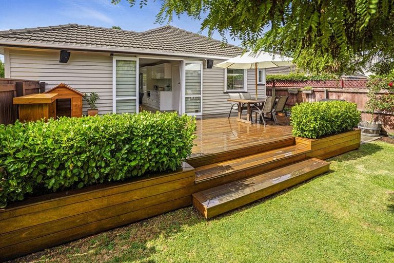 Photo of property in 35 Heath Street, Burnside, Christchurch, 8053