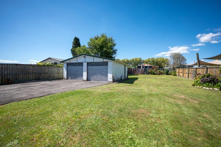 Photo of property in 10 Brent Road, Owhata, Rotorua, 3010