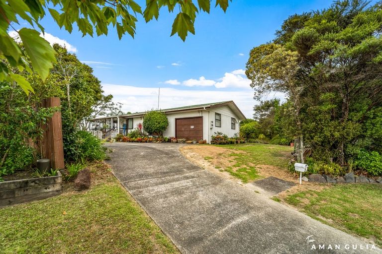 Photo of property in 10 Alnack Place, Torbay, Auckland, 0630