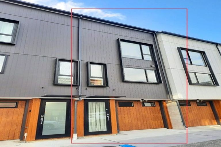 Photo of property in 15 Ara Mara Hua, Henderson, Auckland, 0612