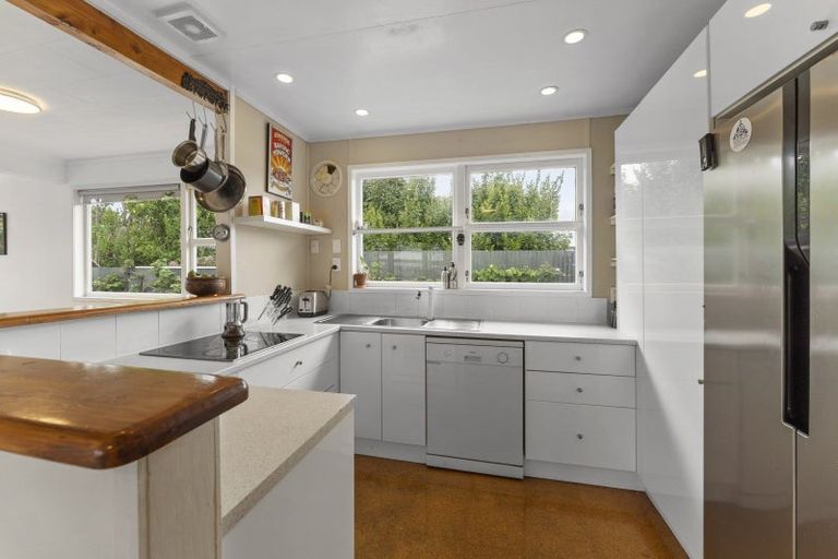 Photo of property in 103 Atkinson Avenue, Otaki Beach, Otaki, 5512