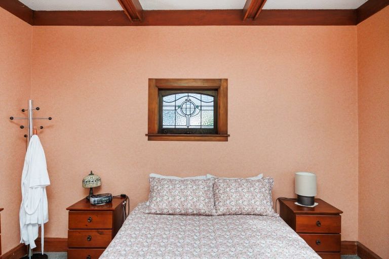 Photo of property in 8 Burns Avenue, Takaro, Palmerston North, 4412